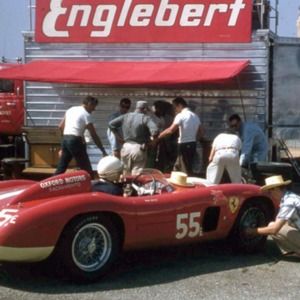 Meet your Posher, Tom